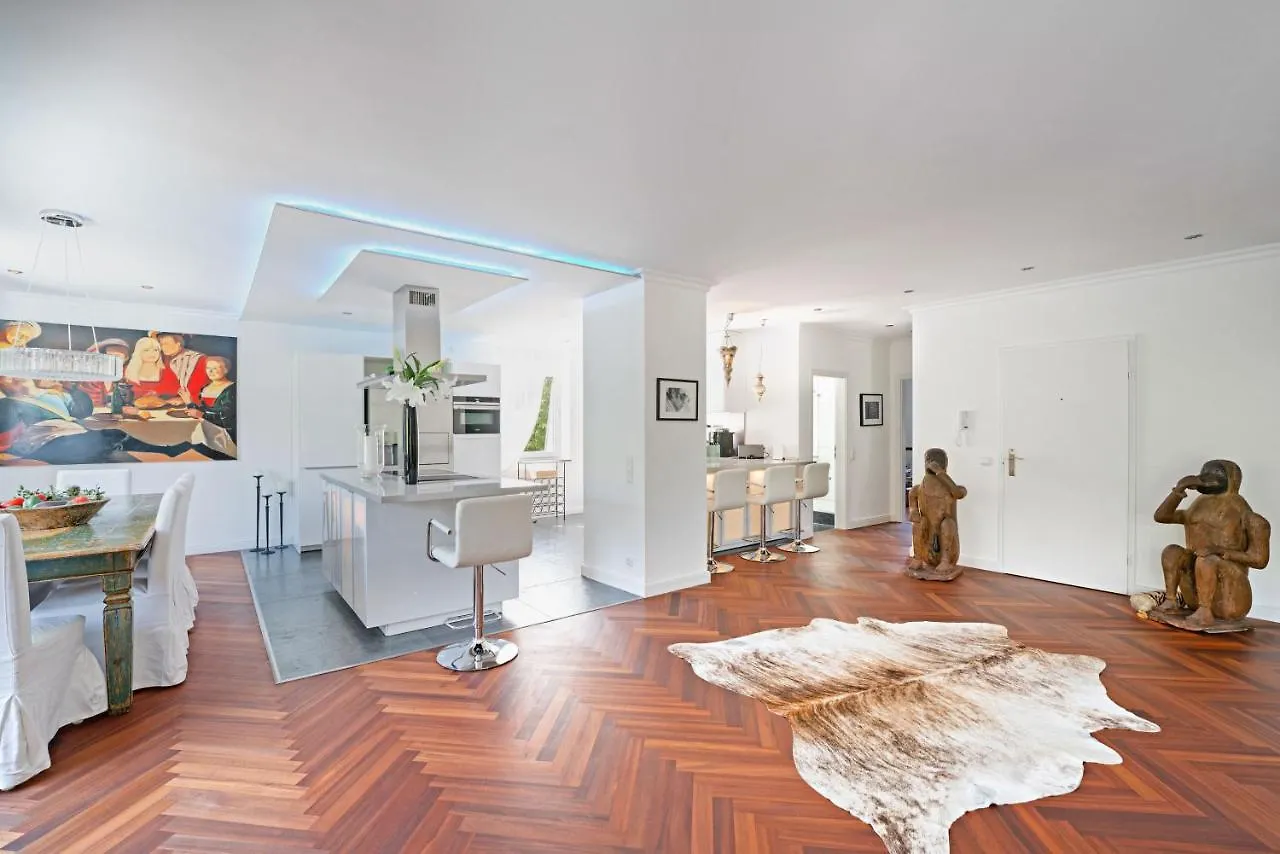 Luxury Penthouse ☆ ☆ ☆ ☆ ☆ Apartment Cologne