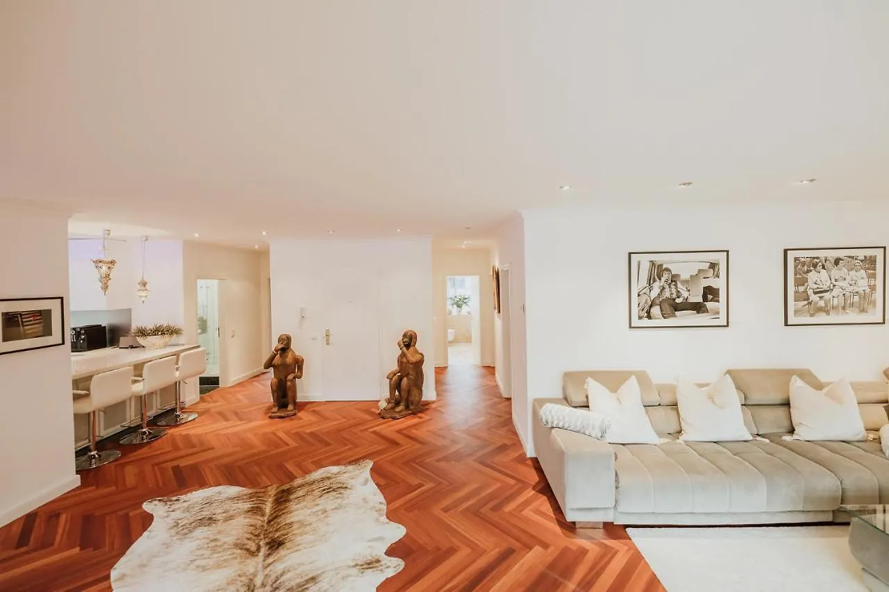 Luxury Penthouse ☆ ☆ ☆ ☆ ☆ Apartment Cologne