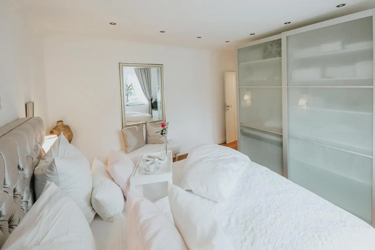Luxury Penthouse ☆ ☆ ☆ ☆ ☆ Apartment Cologne