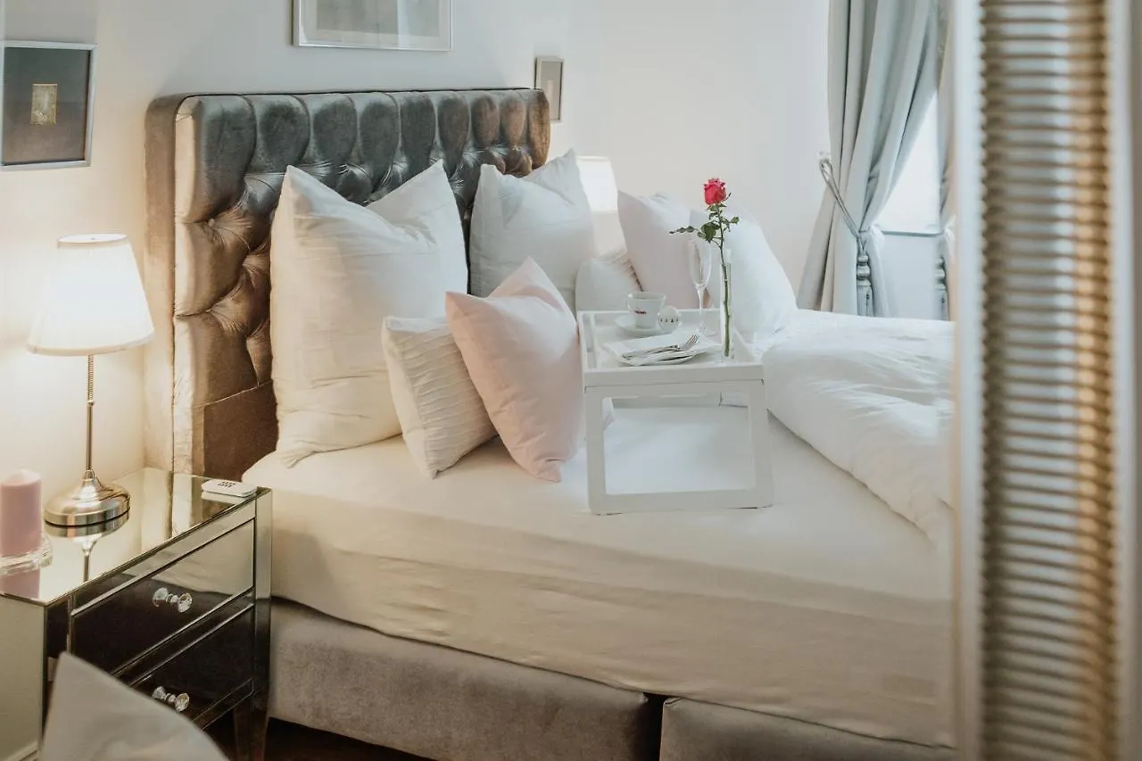 Luxury Penthouse ☆ ☆ ☆ ☆ ☆ Apartment Cologne