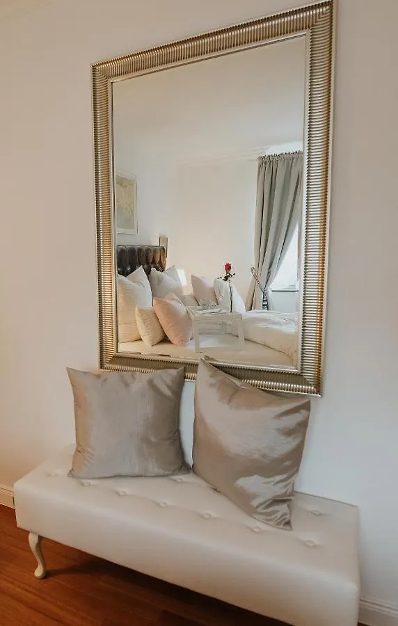 Luxury Penthouse ☆ ☆ ☆ ☆ ☆ Apartment Cologne