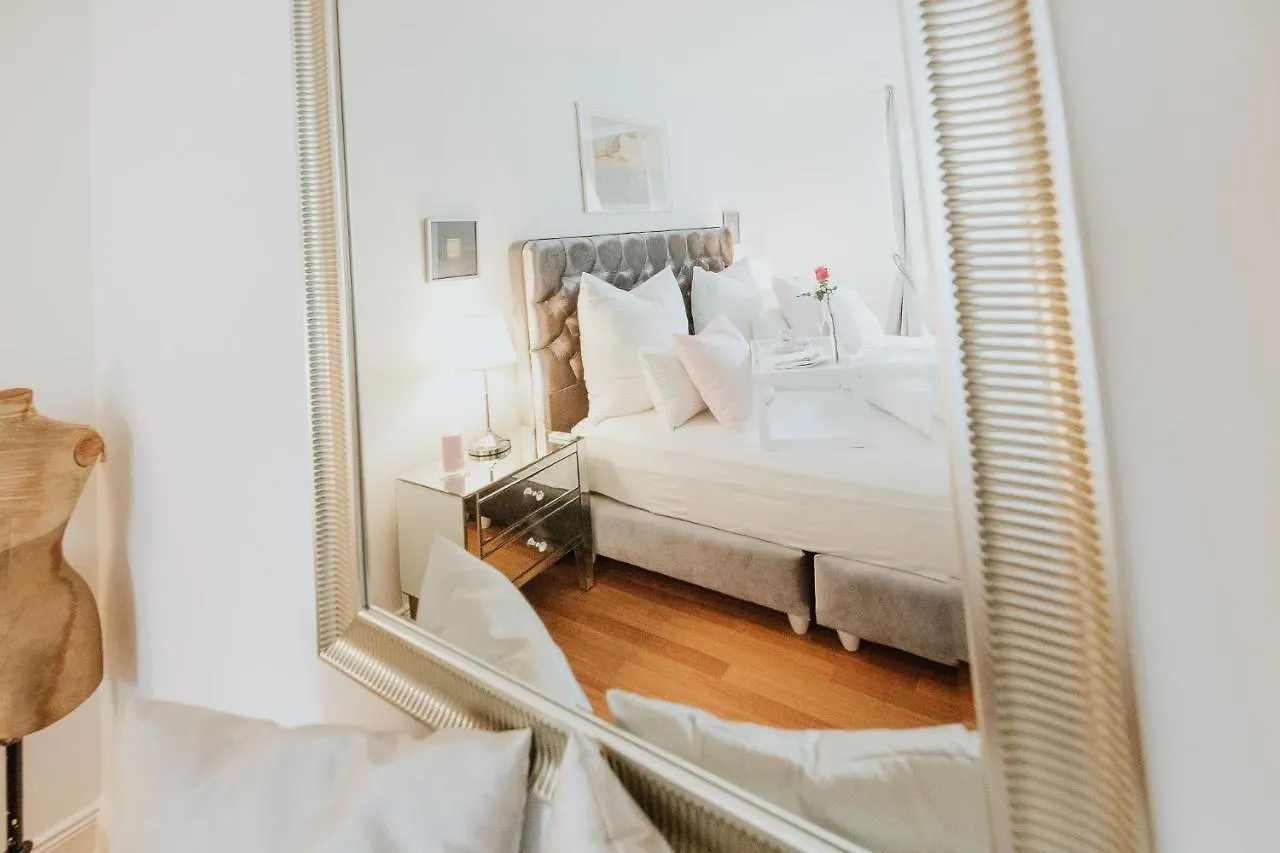 Luxury Penthouse ☆ ☆ ☆ ☆ ☆ Apartment Cologne